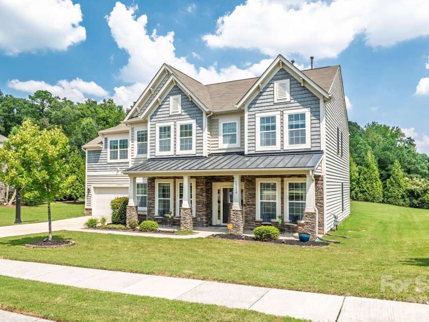 15110 Brannock Hills Drive, Charlotte, NC 28278.  MLS# CAR4420573, YatesRealty ID 48868. 