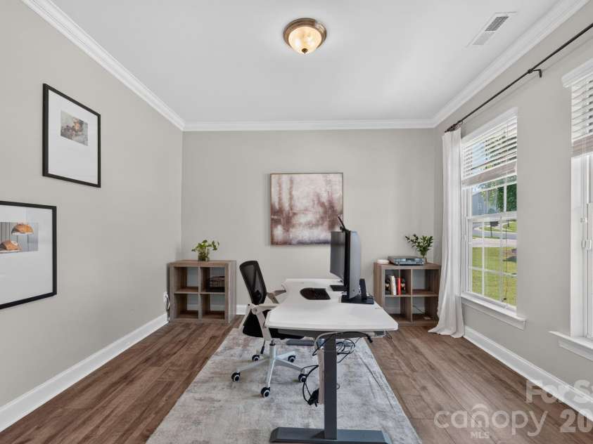 15110 Brannock Hills Drive, Charlotte, NC 28278.  MLS# CAR4420573, YatesRealty ID 48868. 