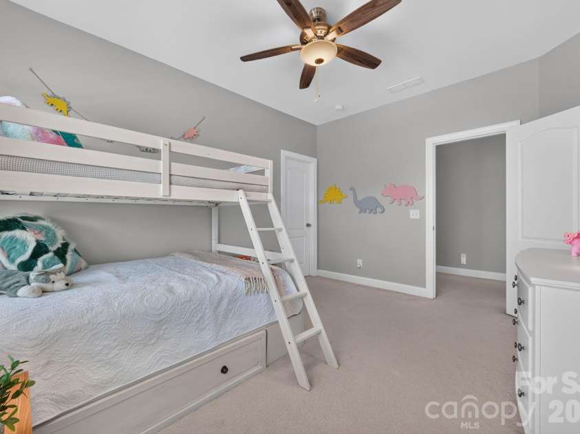 15110 Brannock Hills Drive, Charlotte, NC 28278.  MLS# CAR4420573, YatesRealty ID 48868. 