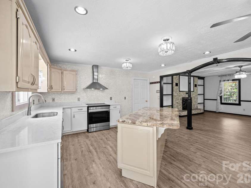 949 Dav Road, Hays, NC 28635.  MLS# CAR4421327, YatesRealty ID 48869. 