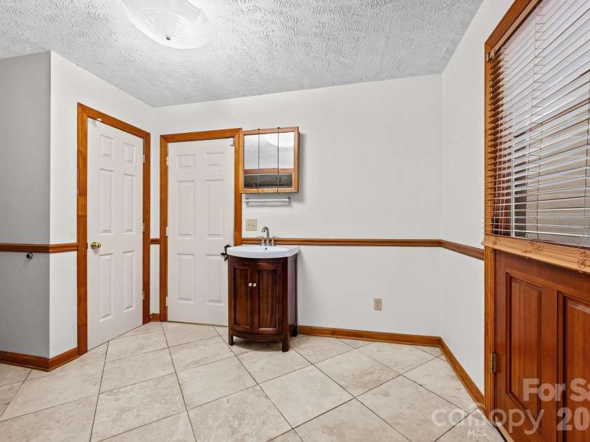 949 Dav Road, Hays, NC 28635.  MLS# CAR4421327, YatesRealty ID 48869. 