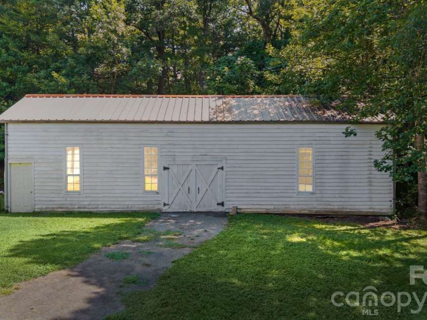 949 Dav Road, Hays, NC 28635.  MLS# CAR4421327, YatesRealty ID 48869. 