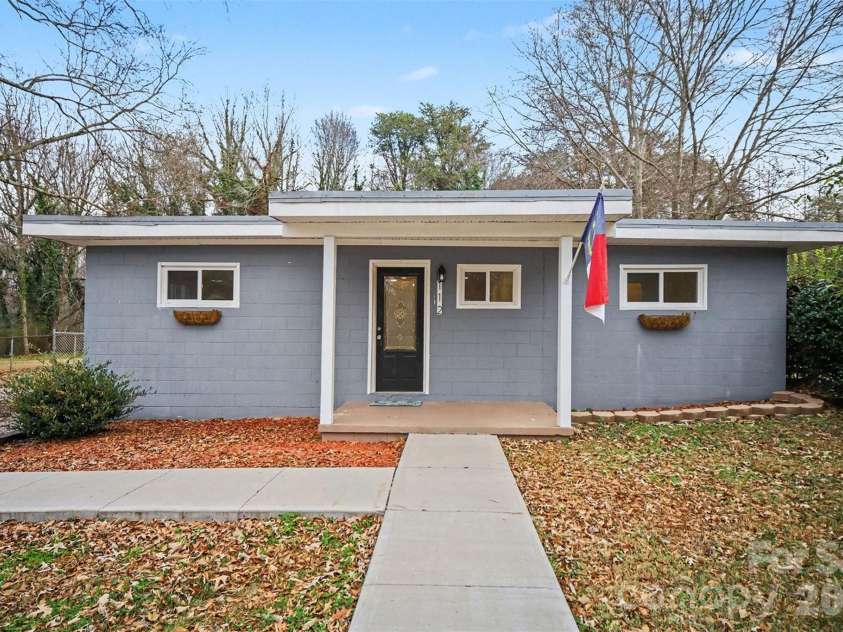 112 Lineberger Street, Stanley, NC 28164.  MLS# CAR4340100, YatesRealty ID 4887. Front Exterior