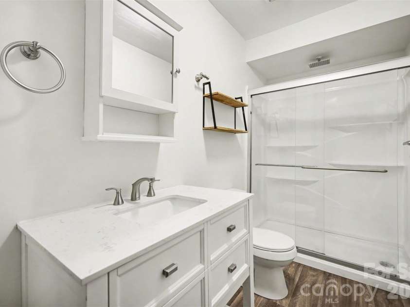 112 Lineberger Street, Stanley, NC 28164.  MLS# CAR4340100, YatesRealty ID 4887. Full Bath