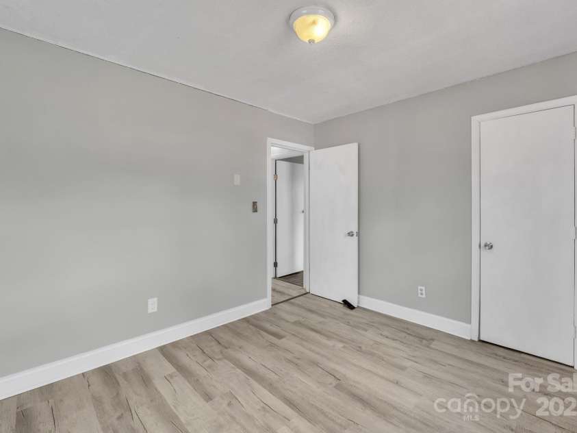 3301 10th Avenue, Conover, NC 28613.  MLS# CAR4219810, YatesRealty ID 4887. 