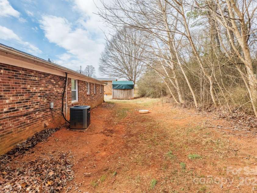 3301 10th Avenue, Conover, NC 28613.  MLS# CAR4219810, YatesRealty ID 4887. 