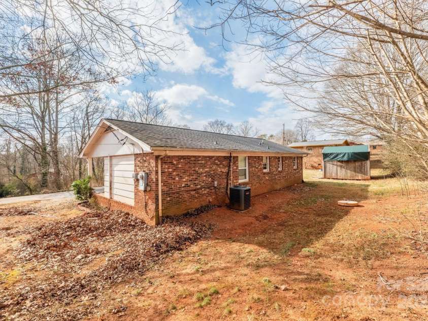 3301 10th Avenue, Conover, NC 28613.  MLS# CAR4219810, YatesRealty ID 4887. 