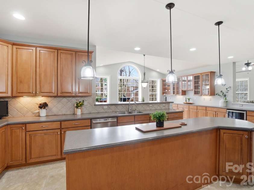 8205 Sturminster Drive, Waxhaw, NC 28173.  MLS# CAR4350070, YatesRealty ID 4887. 
