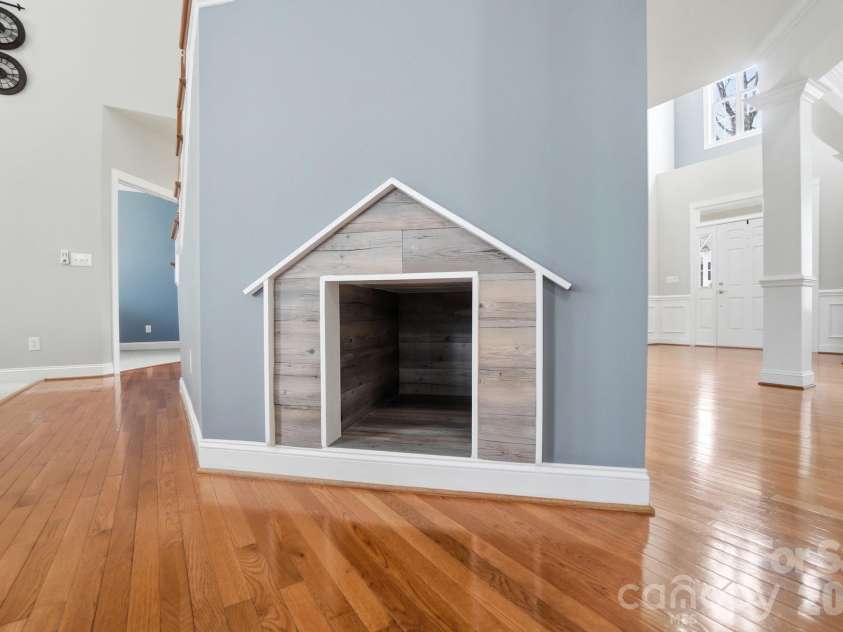 8205 Sturminster Drive, Waxhaw, NC 28173.  MLS# CAR4350070, YatesRealty ID 4887. 