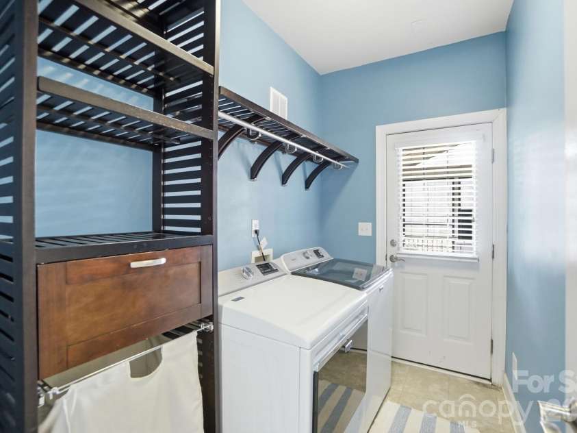 8205 Sturminster Drive, Waxhaw, NC 28173.  MLS# CAR4350070, YatesRealty ID 4887. 