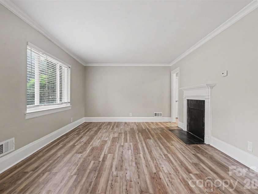2728 Arnold Drive, Charlotte, NC 28205.  MLS# CAR4420796, YatesRealty ID 48870. 