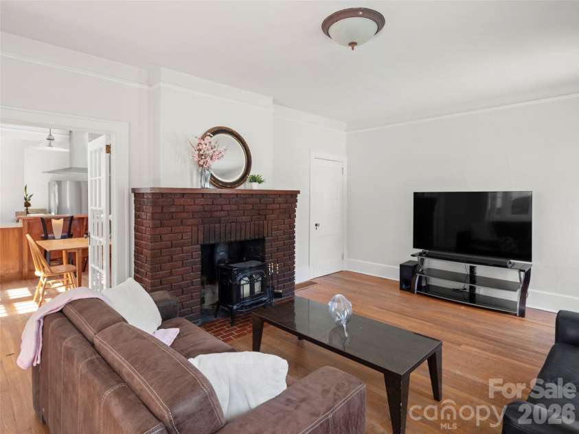 65 Longview Road, Asheville, NC 28806.  MLS# CAR4418878, YatesRealty ID 48872. 