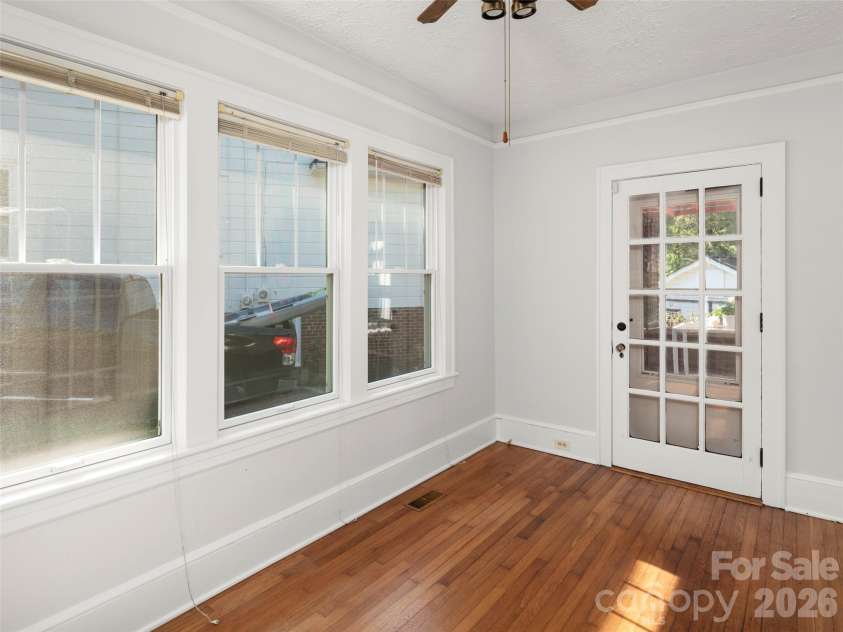 65 Longview Road, Asheville, NC 28806.  MLS# CAR4418878, YatesRealty ID 48872. 