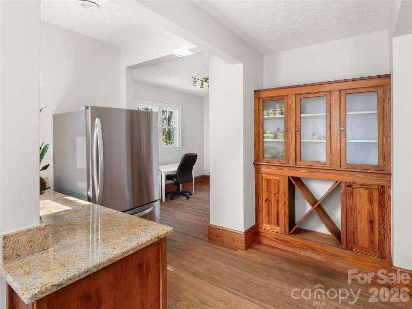65 Longview Road, Asheville, NC 28806.  MLS# CAR4418878, YatesRealty ID 48872. 