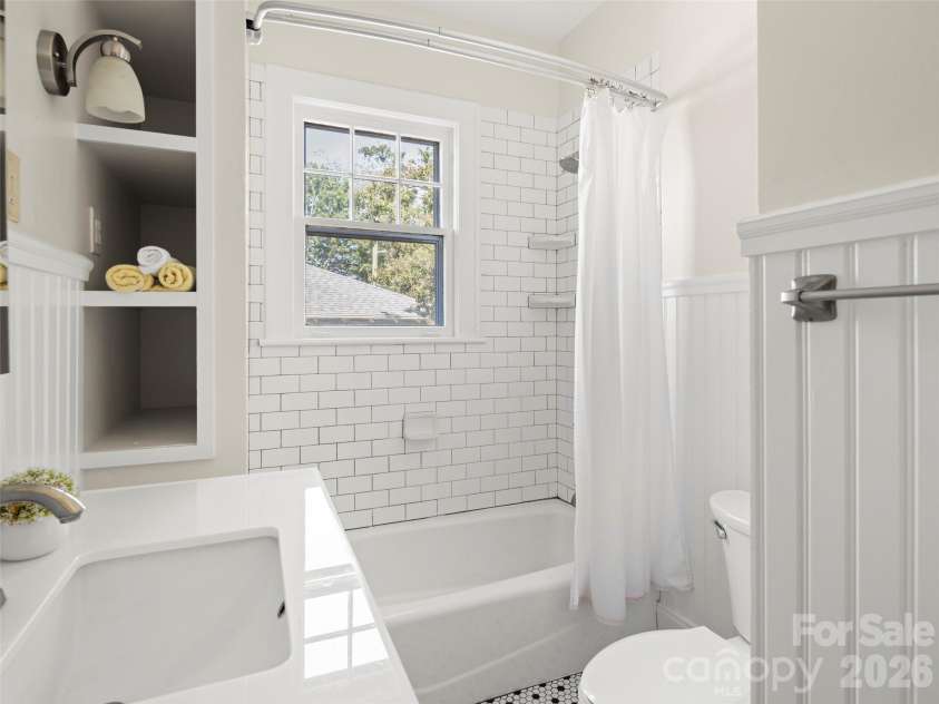 65 Longview Road, Asheville, NC 28806.  MLS# CAR4418878, YatesRealty ID 48872. 