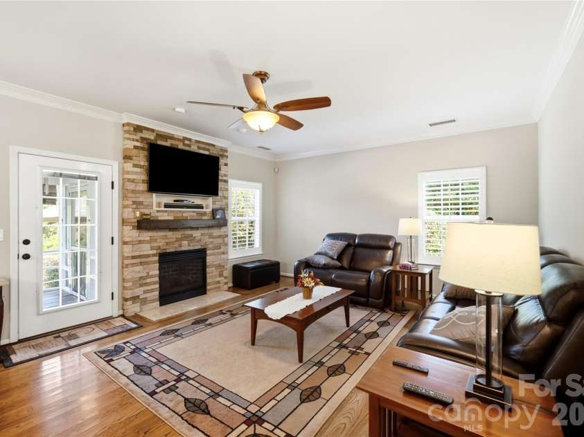 14720 Bridle Trace Lane, Pineville, NC 28134.  MLS# CAR4420772, YatesRealty ID 48873. 