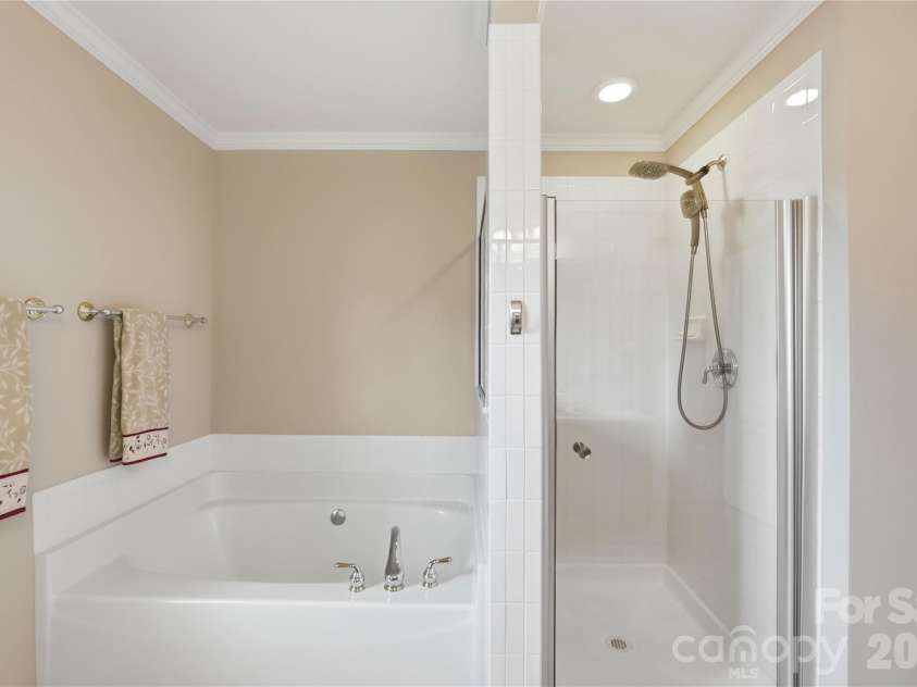 14720 Bridle Trace Lane, Pineville, NC 28134.  MLS# CAR4420772, YatesRealty ID 48873. 