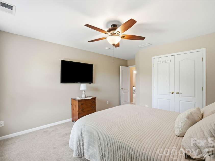 14720 Bridle Trace Lane, Pineville, NC 28134.  MLS# CAR4420772, YatesRealty ID 48873. 