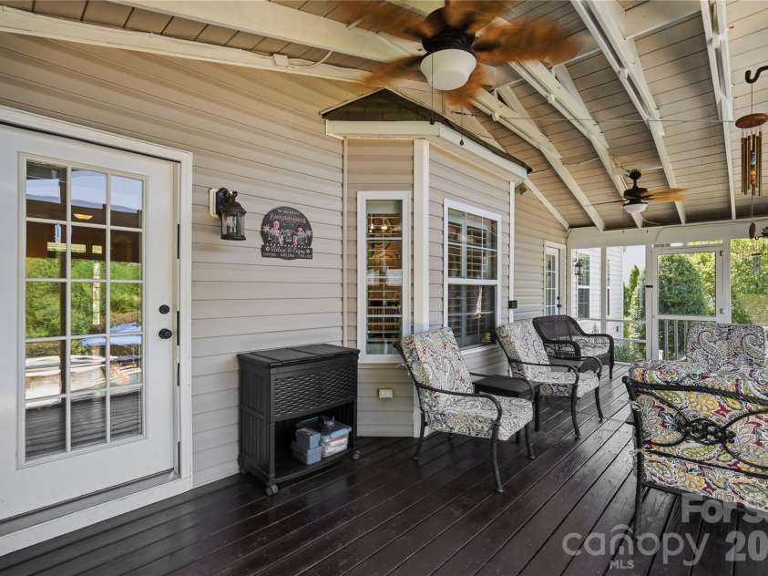 14720 Bridle Trace Lane, Pineville, NC 28134.  MLS# CAR4420772, YatesRealty ID 48873. 