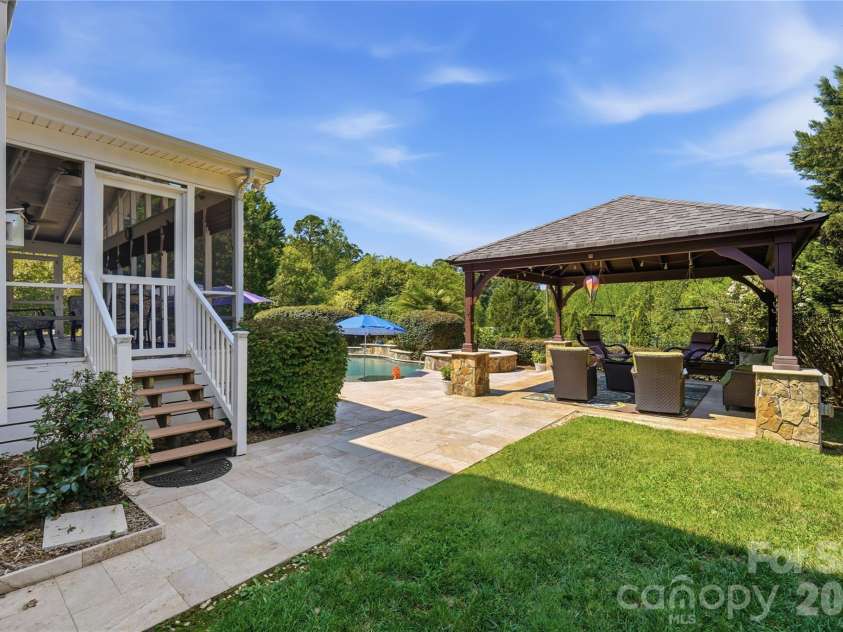 14720 Bridle Trace Lane, Pineville, NC 28134.  MLS# CAR4420772, YatesRealty ID 48873. 