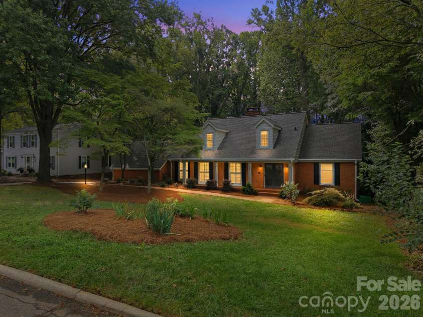217 Sheridan Drive, Salisbury, NC 28144.  MLS# CAR4421702, YatesRealty ID 48875. 
