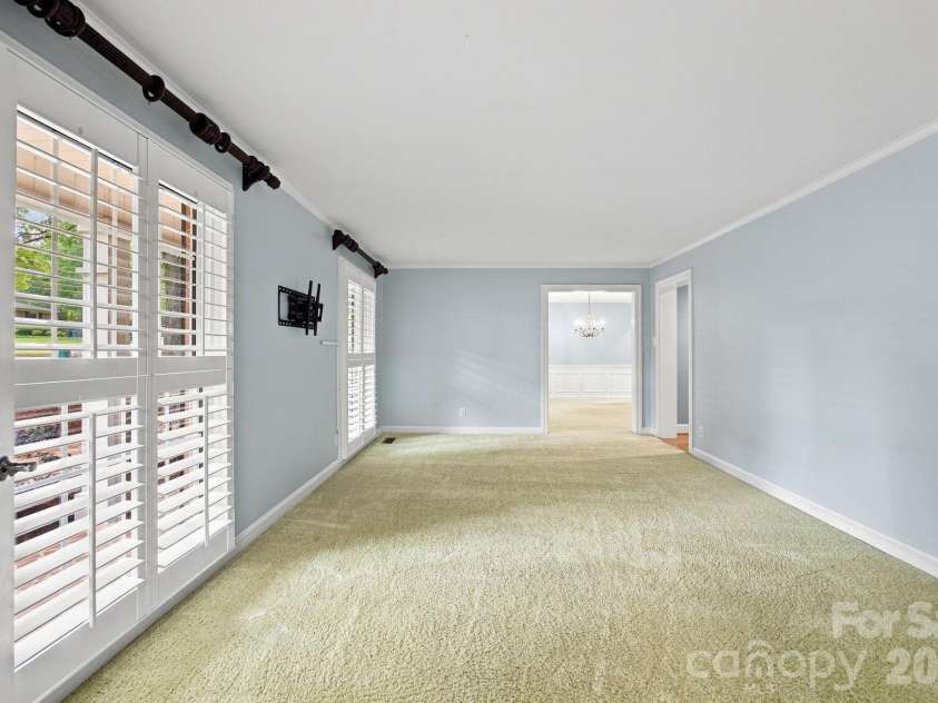 217 Sheridan Drive, Salisbury, NC 28144.  MLS# CAR4421702, YatesRealty ID 48875. 