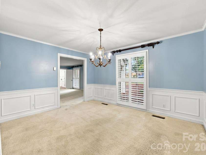 217 Sheridan Drive, Salisbury, NC 28144.  MLS# CAR4421702, YatesRealty ID 48875. 