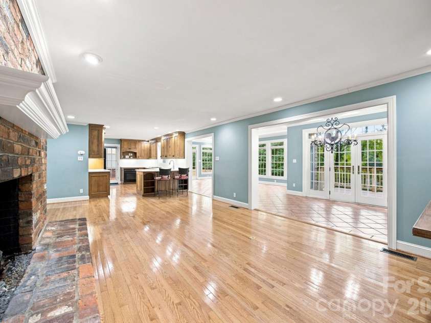 217 Sheridan Drive, Salisbury, NC 28144.  MLS# CAR4421702, YatesRealty ID 48875. 