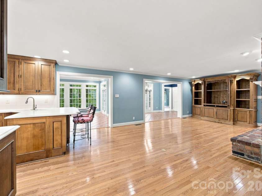 217 Sheridan Drive, Salisbury, NC 28144.  MLS# CAR4421702, YatesRealty ID 48875. 