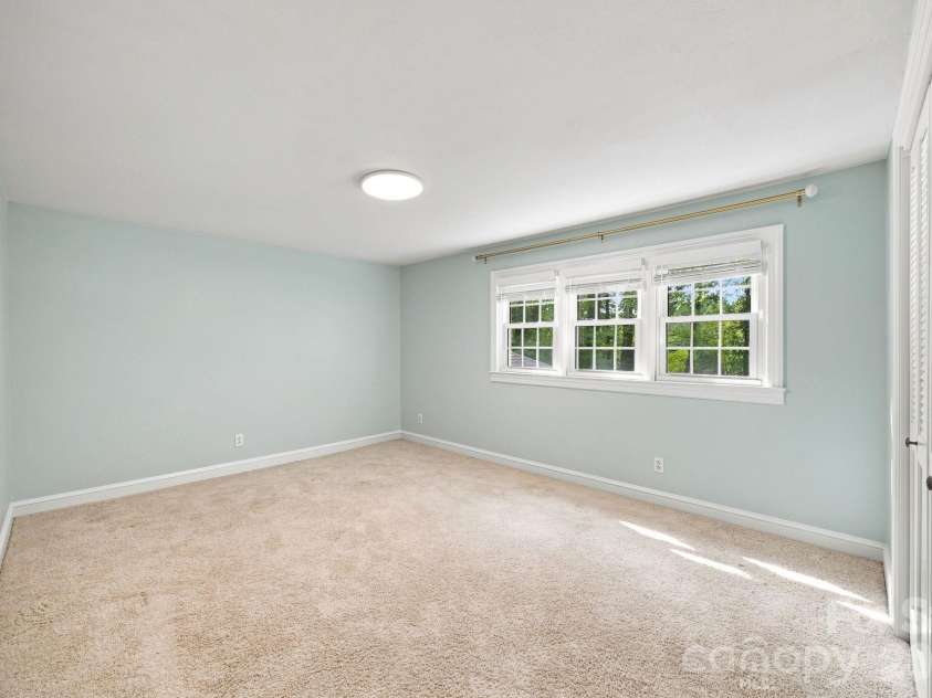 217 Sheridan Drive, Salisbury, NC 28144.  MLS# CAR4421702, YatesRealty ID 48875. 