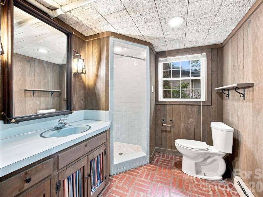 217 Sheridan Drive, Salisbury, NC 28144.  MLS# CAR4421702, YatesRealty ID 48875. 