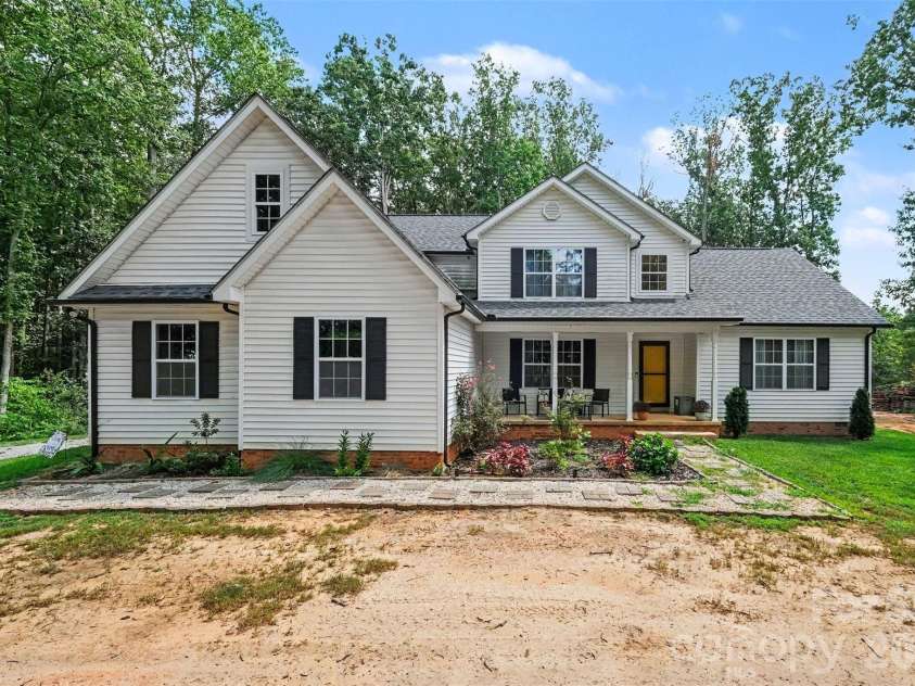 6705 Long Island Road, Catawba, NC 28609.  MLS# CAR4420553, YatesRealty ID 48876. 
