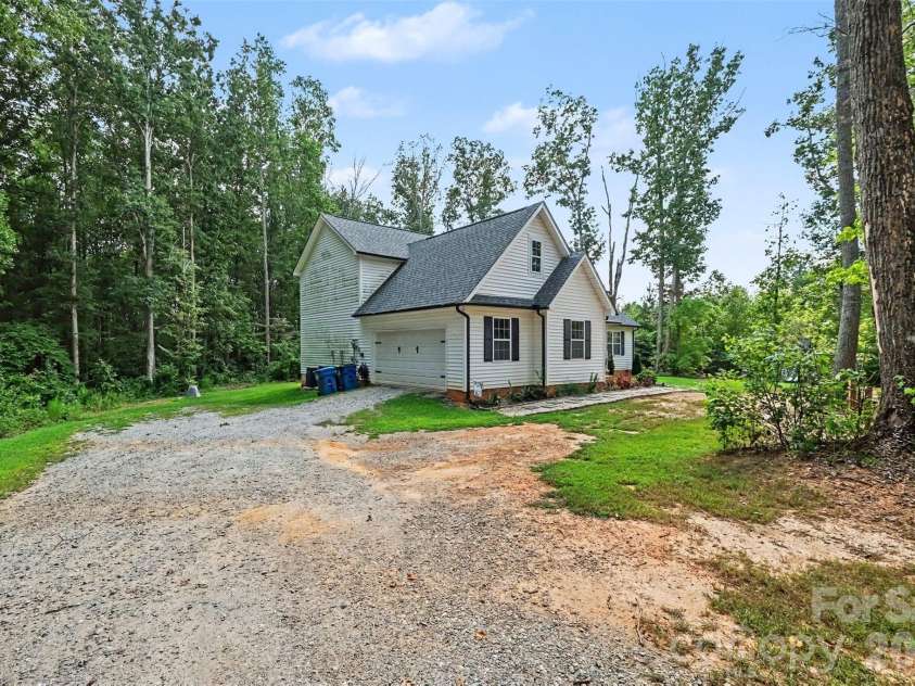 6705 Long Island Road, Catawba, NC 28609.  MLS# CAR4420553, YatesRealty ID 48876. 