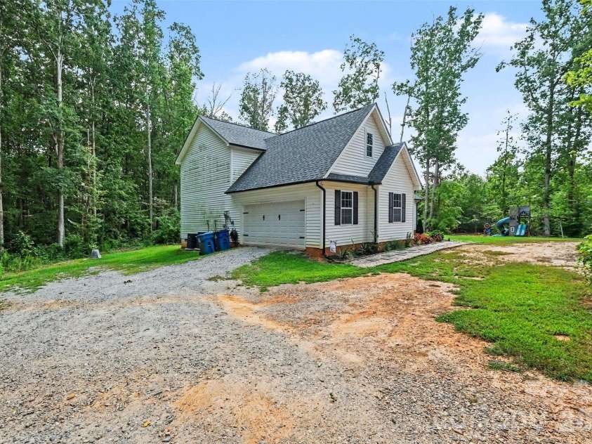 6705 Long Island Road, Catawba, NC 28609.  MLS# CAR4420553, YatesRealty ID 48876. 