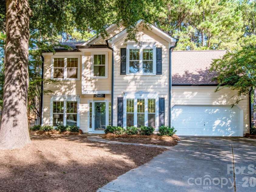 7605 Wynstone Ridge Circle, Huntersville, NC 28078.  MLS# CAR4421320, YatesRealty ID 48877. 