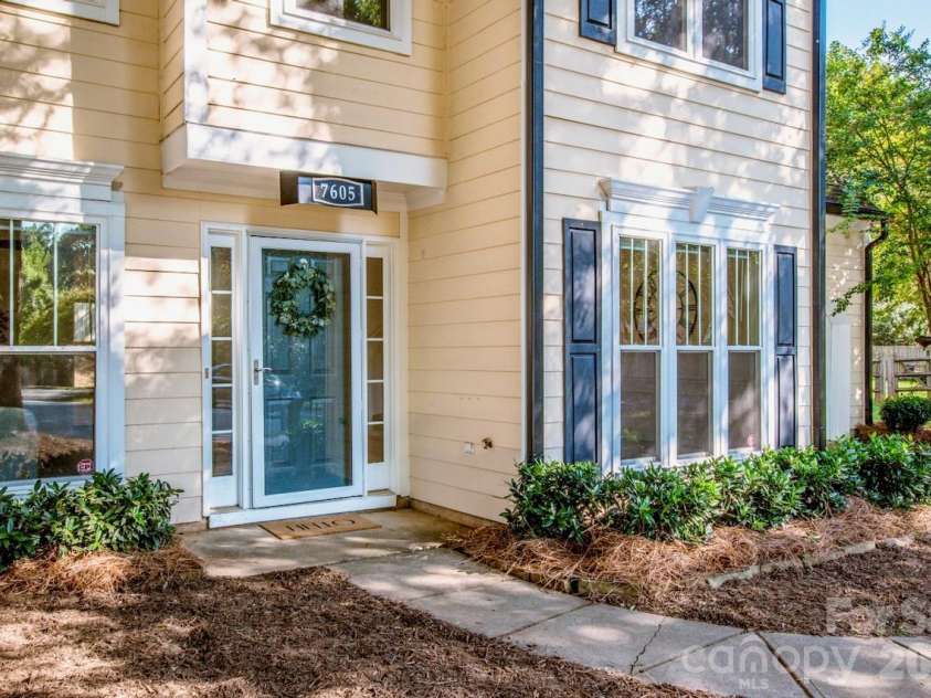 7605 Wynstone Ridge Circle, Huntersville, NC 28078.  MLS# CAR4421320, YatesRealty ID 48877. 