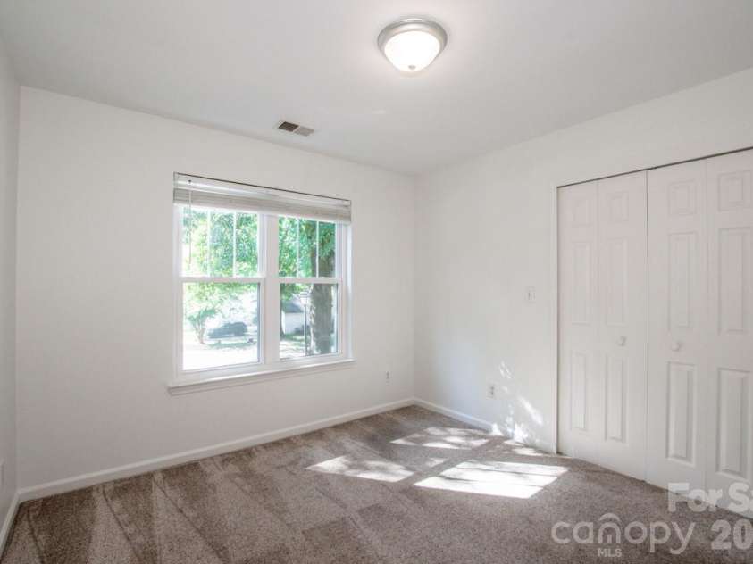 7605 Wynstone Ridge Circle, Huntersville, NC 28078.  MLS# CAR4421320, YatesRealty ID 48877. 