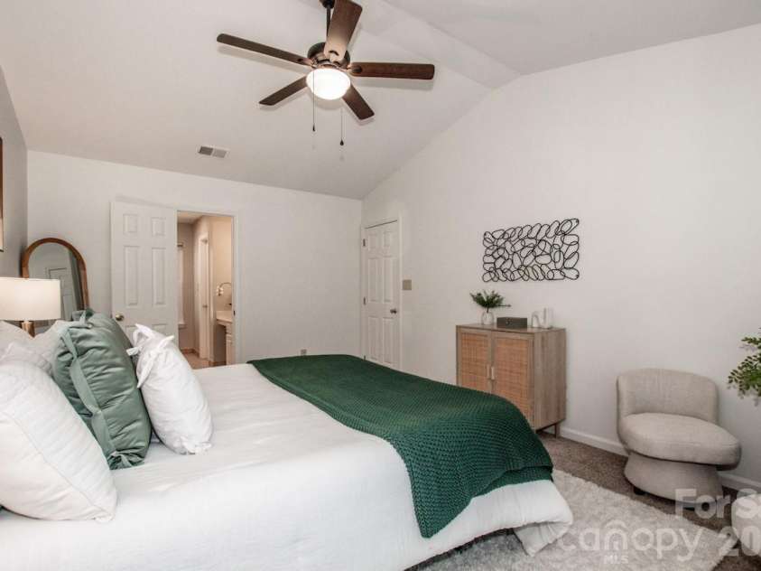 7605 Wynstone Ridge Circle, Huntersville, NC 28078.  MLS# CAR4421320, YatesRealty ID 48877. 