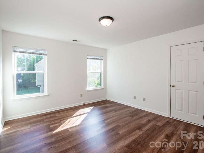 7605 Wynstone Ridge Circle, Huntersville, NC 28078.  MLS# CAR4421320, YatesRealty ID 48877. 