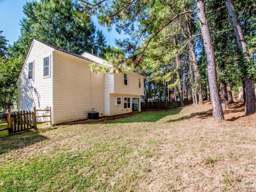 7605 Wynstone Ridge Circle, Huntersville, NC 28078.  MLS# CAR4421320, YatesRealty ID 48877. 
