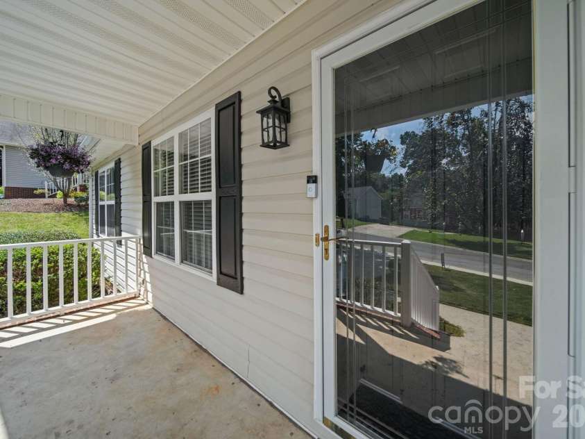 2425 Red Tip Drive, Concord, NC 28025.  MLS# CAR4419516, YatesRealty ID 48878. 