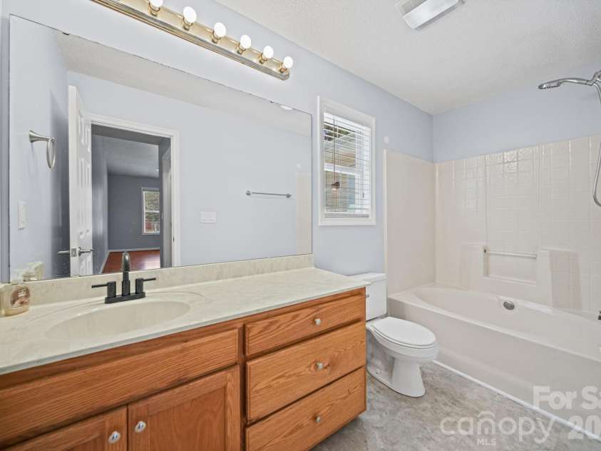2425 Red Tip Drive, Concord, NC 28025.  MLS# CAR4419516, YatesRealty ID 48878. 