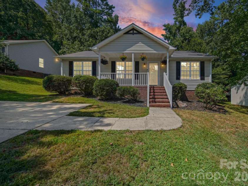 2425 Red Tip Drive, Concord, NC 28025.  MLS# CAR4419516, YatesRealty ID 48878. 
