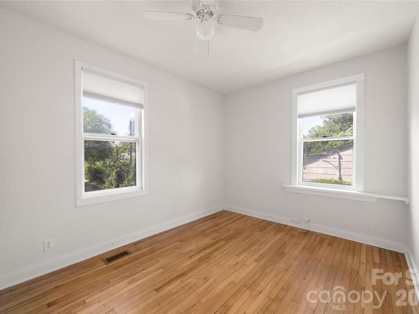 101 Olney Road, Asheville, NC 28806.  MLS# CAR4421259, YatesRealty ID 48879. Spacious second bedroom/office or flex room