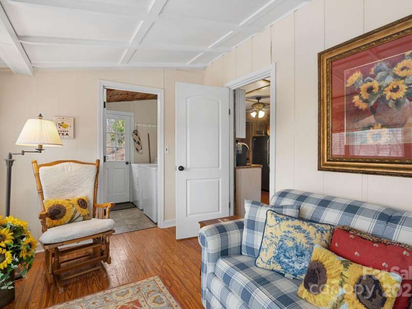 1040 Oak Ridge Lane, Mars Hill, NC 28754.  MLS# CAR4333820, YatesRealty ID 4888. 