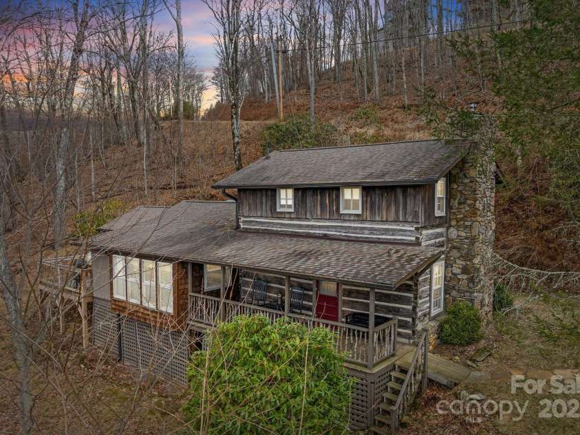 1040 Oak Ridge Lane, Mars Hill, NC 28754.  MLS# CAR4333820, YatesRealty ID 4888. Virtual Twilight 