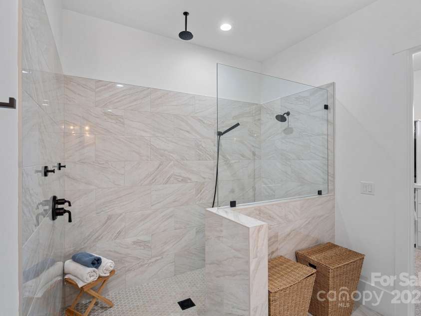 231 Barber Loop, Mooresville, NC 28117.  MLS# CAR4327820, YatesRealty ID 4888. 