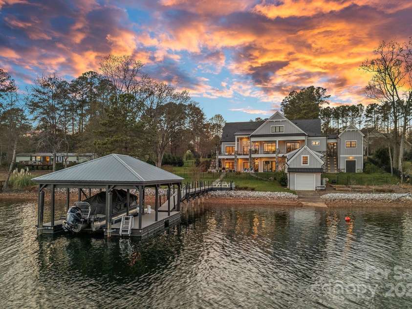 231 Barber Loop, Mooresville, NC 28117.  MLS# CAR4327820, YatesRealty ID 4888. 