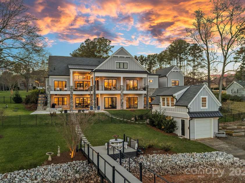 231 Barber Loop, Mooresville, NC 28117.  MLS# CAR4327820, YatesRealty ID 4888. 