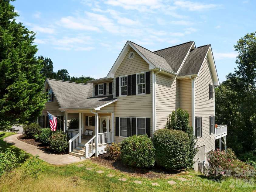 66 Azalea Drive, Weaverville, NC 28787.  MLS# CAR4421280, YatesRealty ID 48881. 